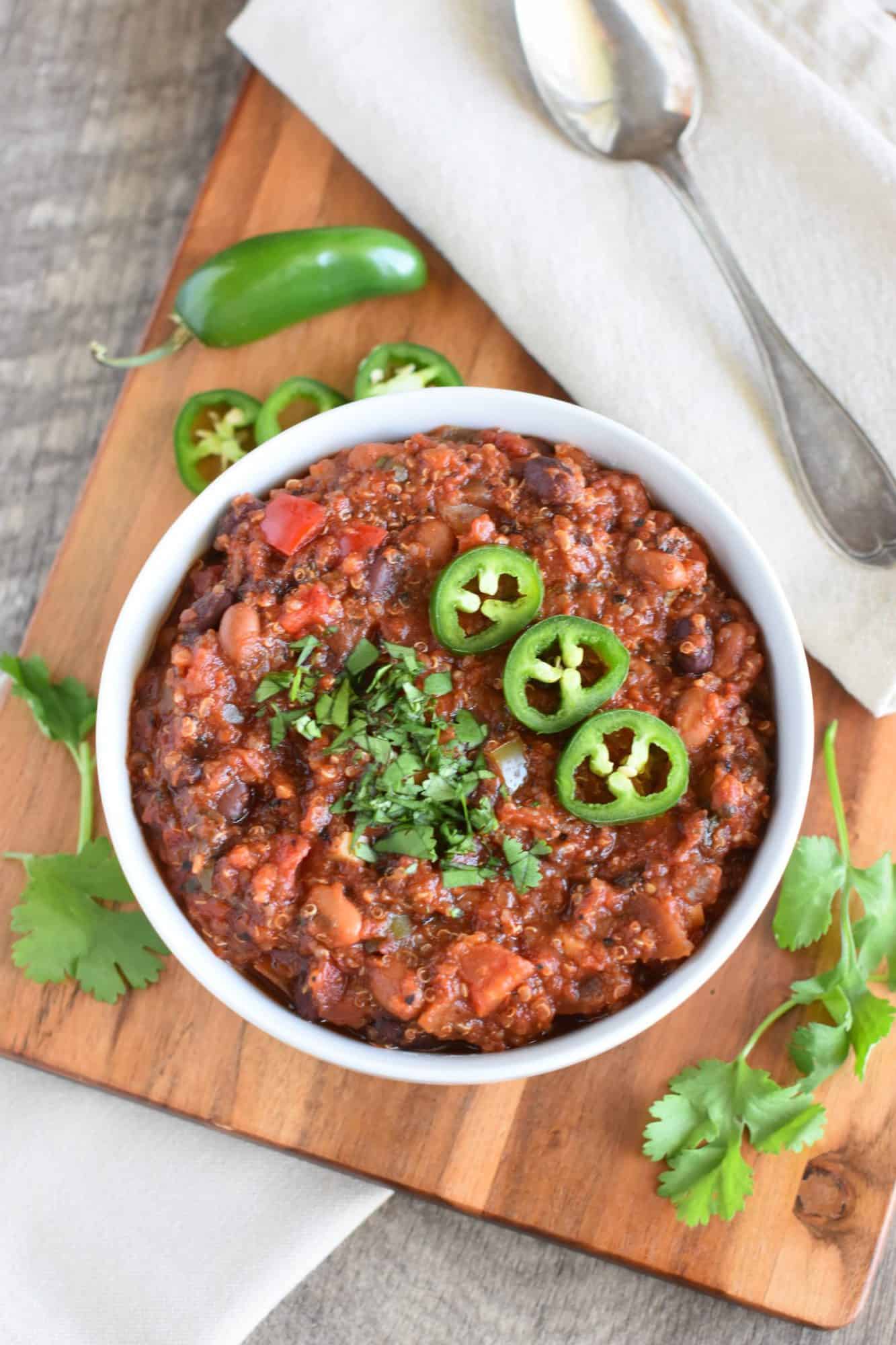 Slow Cooker Quinoa Chili [Vegan GF OilFree] Watch Learn Eat