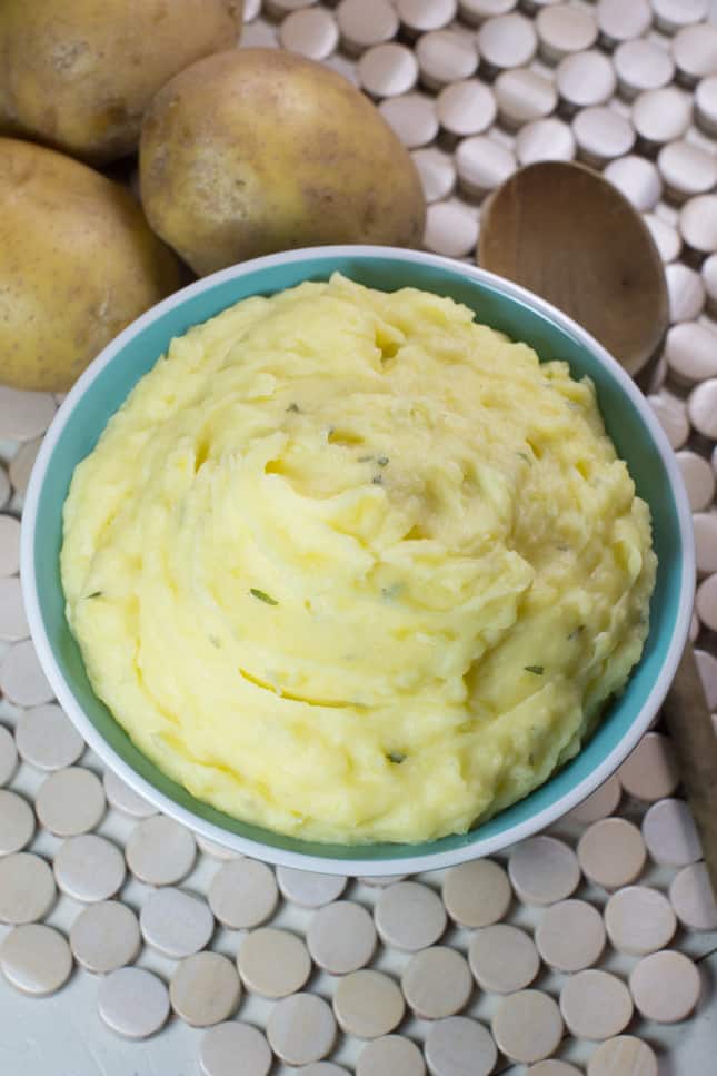 Creamy DairyFree Mashed Potatoes [GlutenFree & with Vegan Option